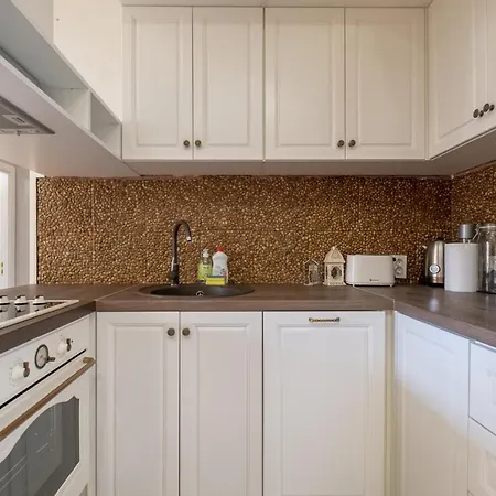 Fantastic - Two Bedroom, Two Bathroom Flat With Strategic Location Apartment Sofia